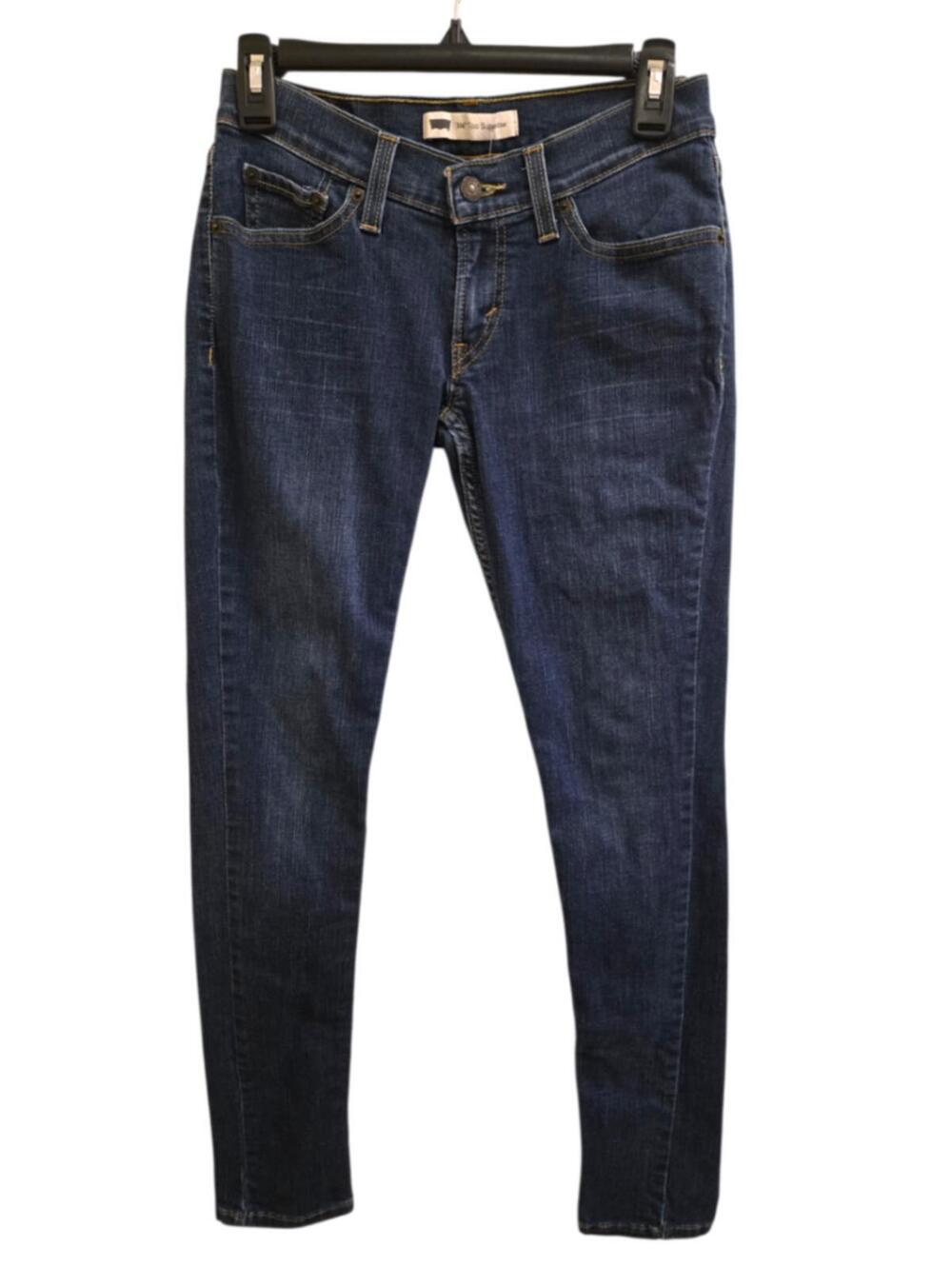 Very Good 3 Levi's jeans